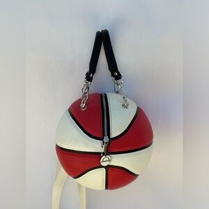 Chicago Bulls Basketball purse.